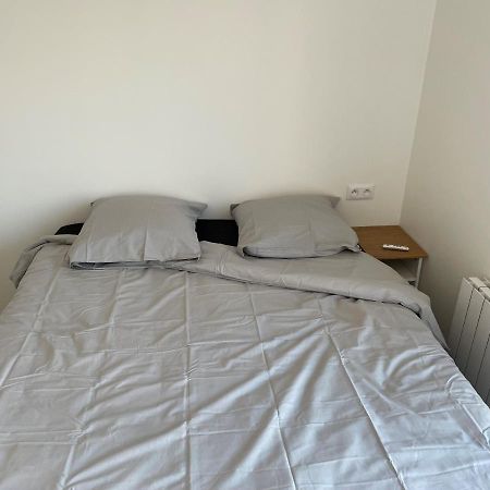 Appartement 2 Chambre Drancy Bagian luar foto